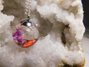 Terrarium .5" Sphere Necklace - Purple Flower/Little Ladybug