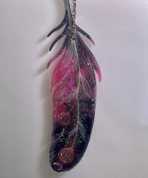 Resin Feather Hanger - Black Beauty