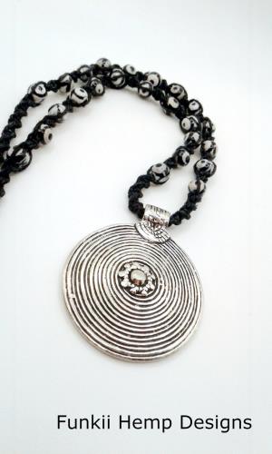 Tibetan Agate and Circle Pendant Hemp Necklace